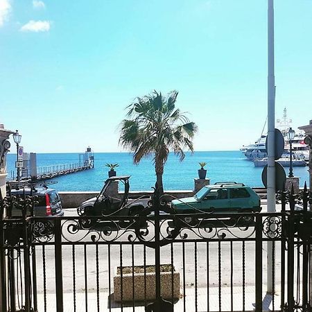 B&B Albatros Lipari  Exteriör bild